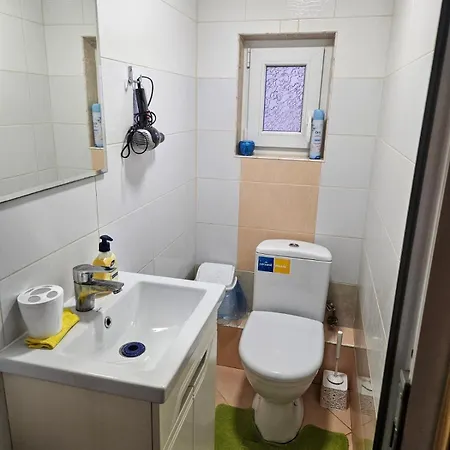 Lastivchyne Gnizdo Guest house Mykulychyn