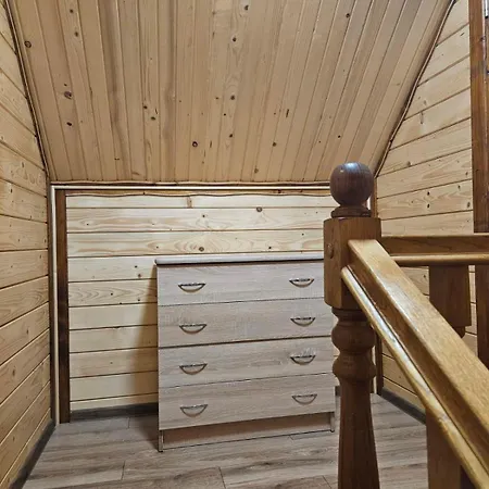 Lastivchyne Gnizdo Guest house Mykulychyn