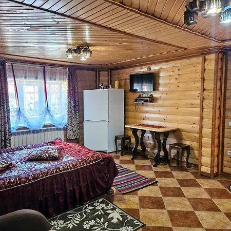 Lastivchyne Gnizdo Mykulychyn
