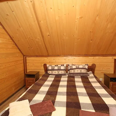 ластівчине гніздо מיקוליצ'ין