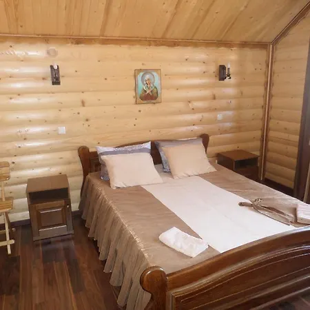 Lastivchyne Gnizdo Guest house