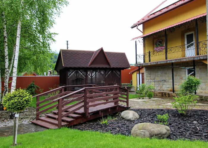 ластівчине гніздо 招待所 4*