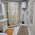 Gasthuis ластівчине гніздо 4*