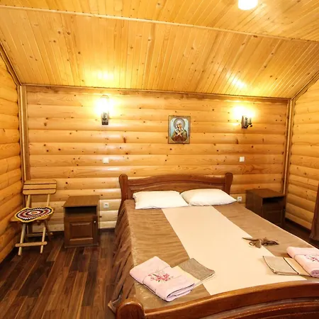 ластівчине гніздо 게스트하우스 3*