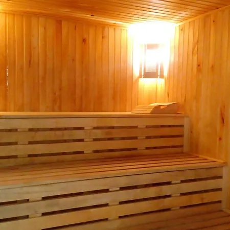 Gasthof ластівчине гніздо Mykulytschyn